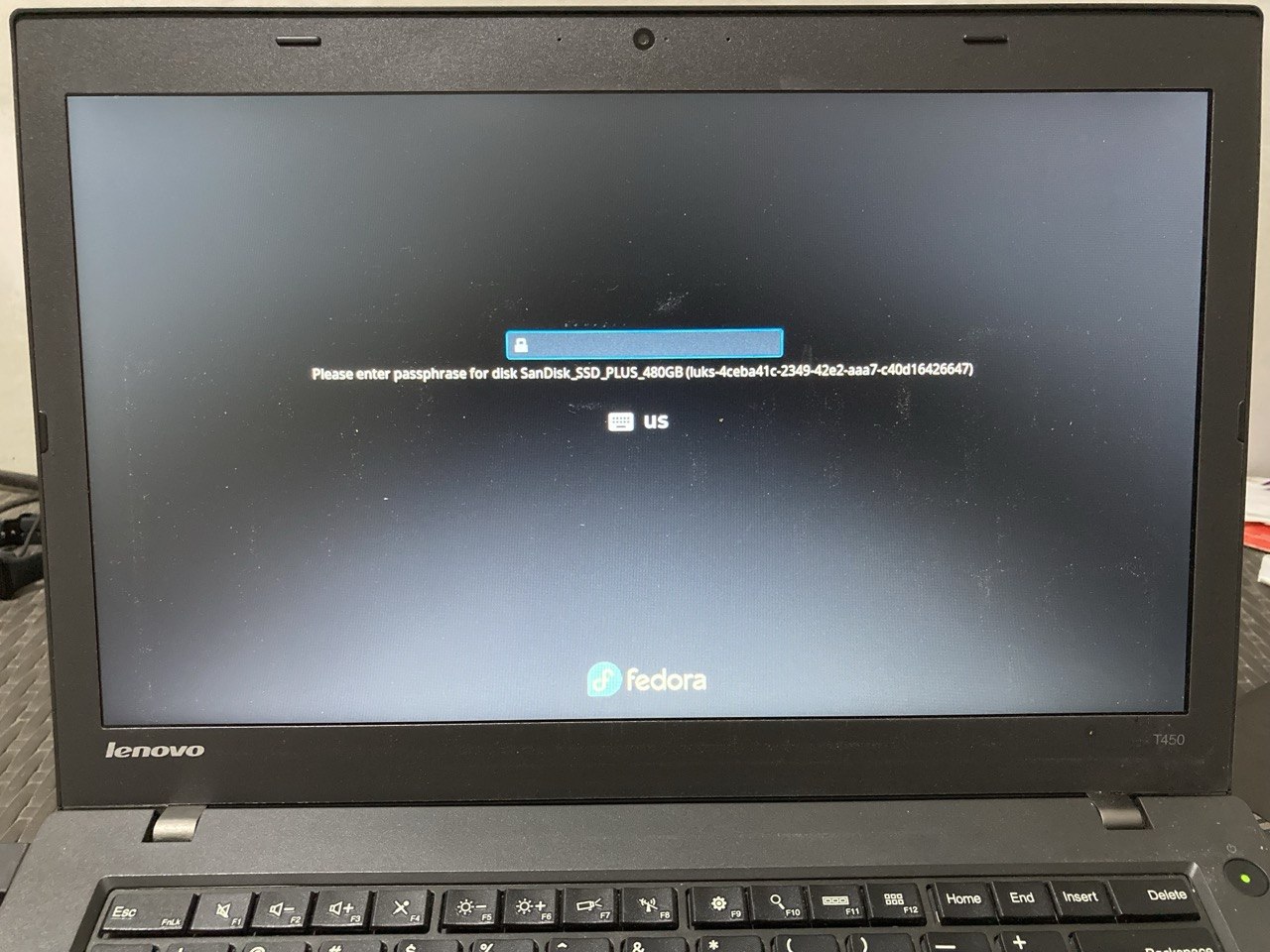 Waiting for the password to decrypt the disk